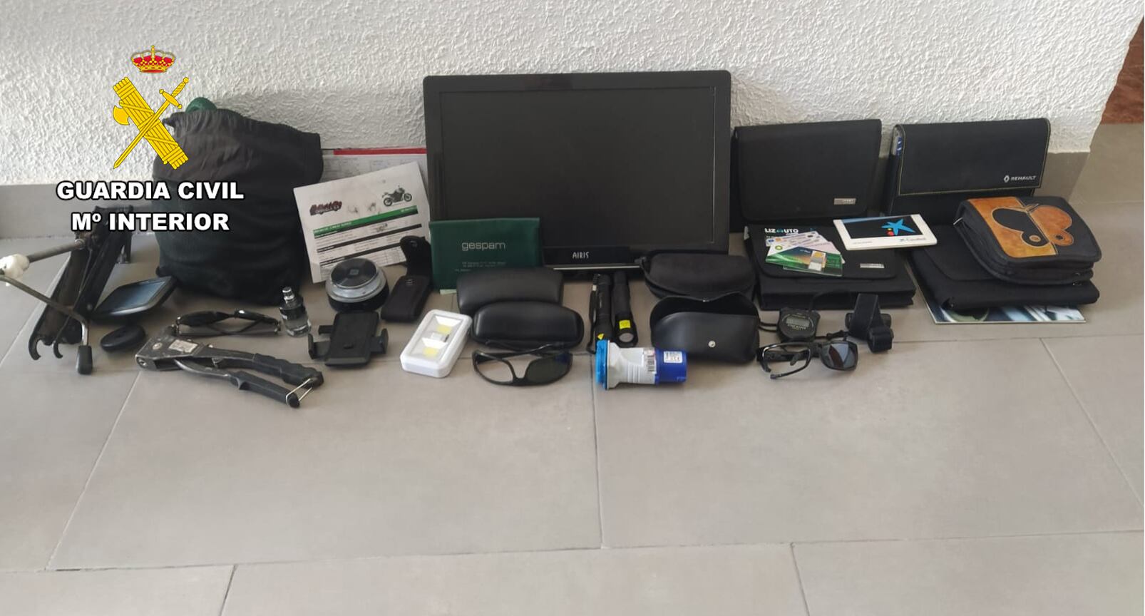 Material recuperado por la Guardia Civil en Jódar.