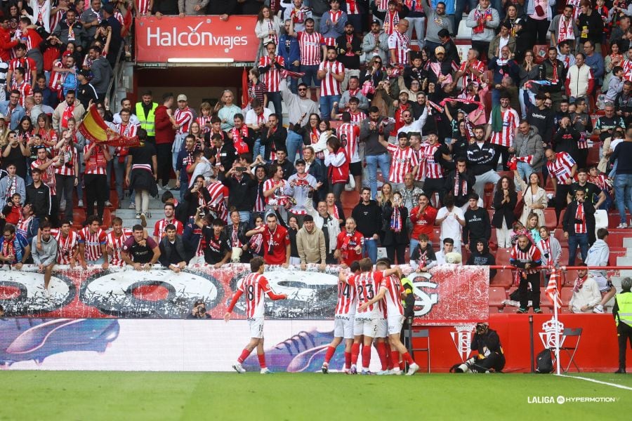 Celebración del gol de Guille Rosas al Zaragoza.