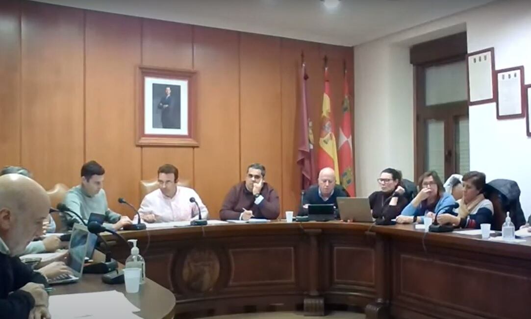 El salón del Ayuntamiento de Peñafiel durante una sesión plenaria