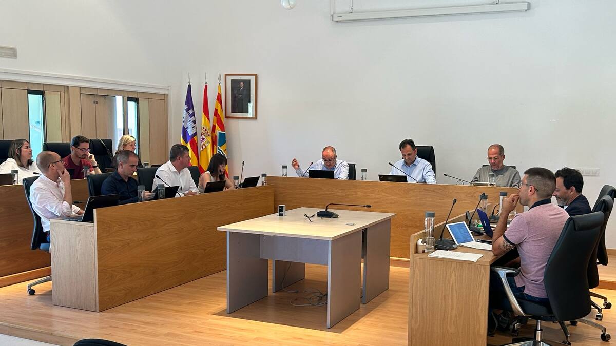 Crisis de Formentera: el secretario del Consell elabora un informe para salir de la parálisis institucional