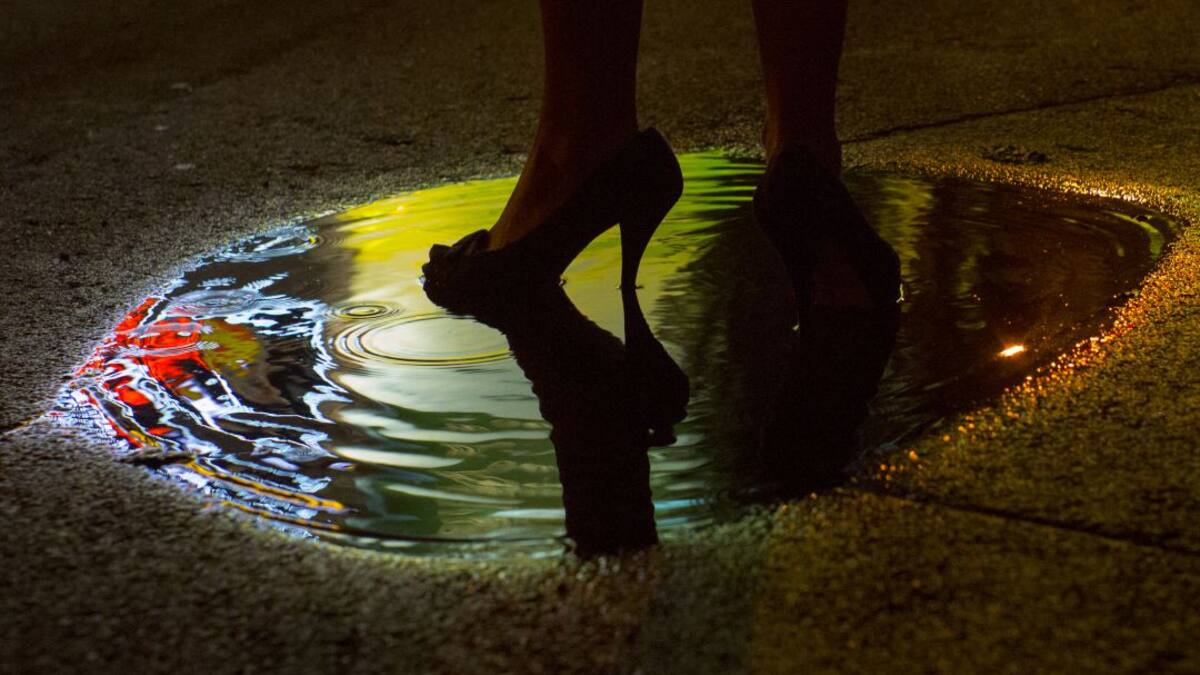 Camila: "A las siete de la mañana he tenido un cliente muy jovencito. Aparetanba ser menor de edad"