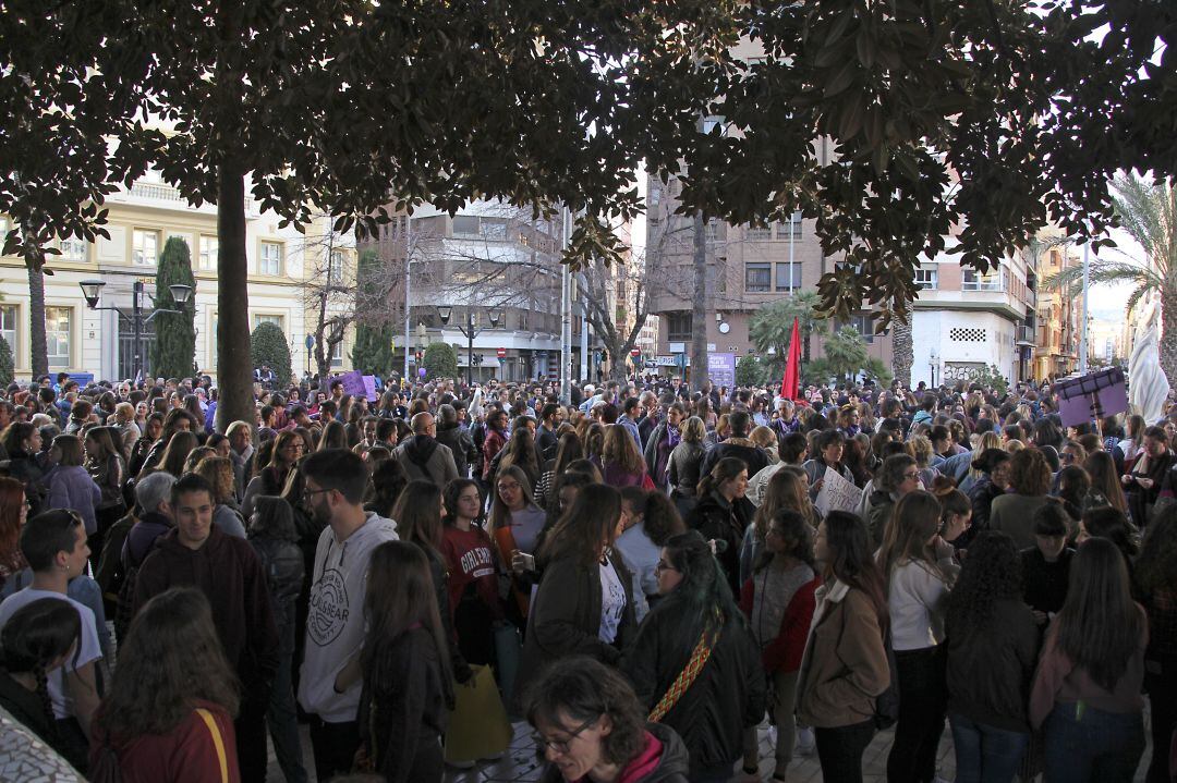 La manifestación ha partido a las 18:00 horas desde la Plaza María Agustina de Castellón