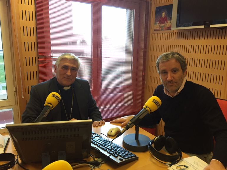 Monseñor Zornoza, Obispo de Cádiz, en el Hoy por Hoy Cádiz.