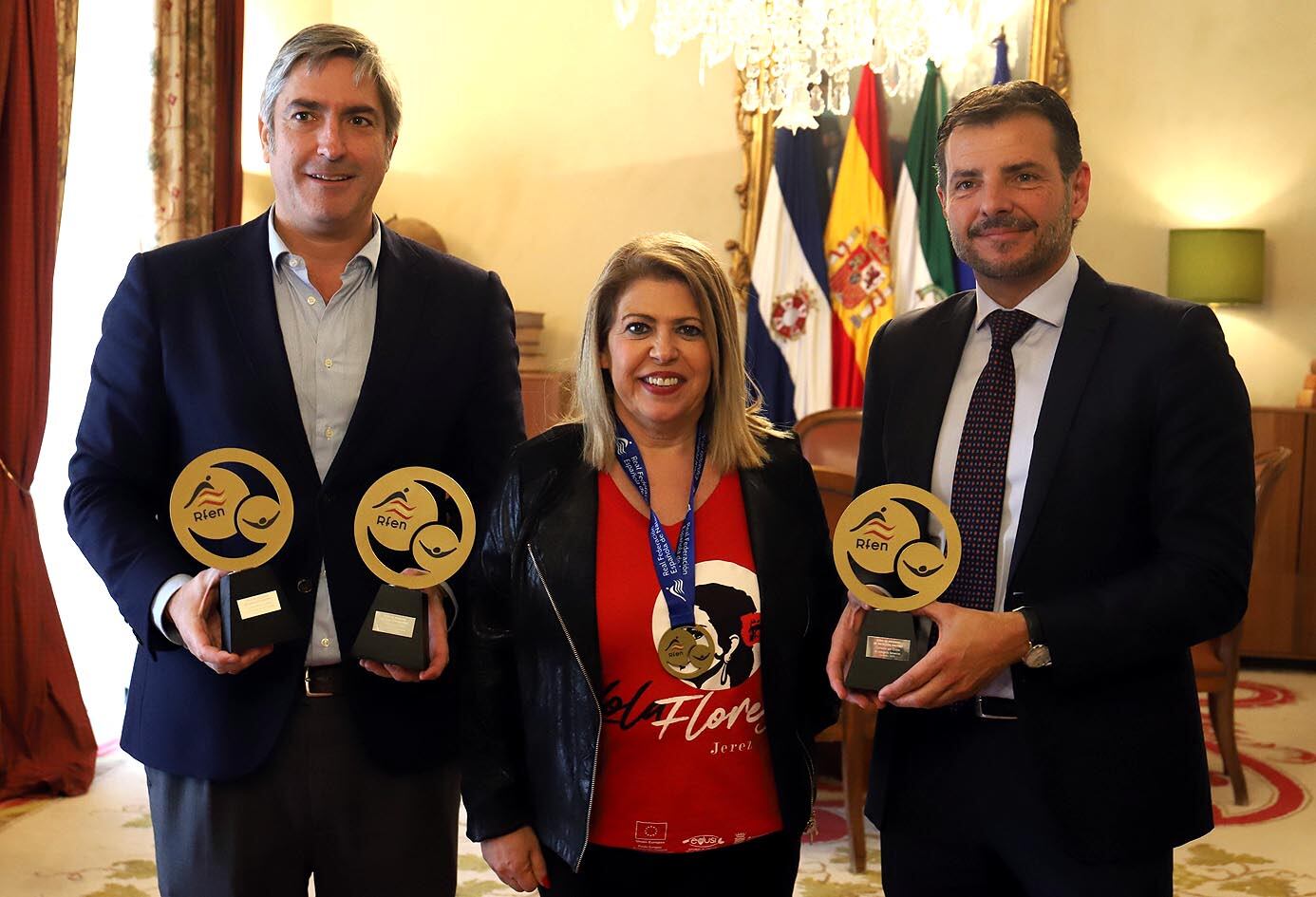 Recepción en el Ayuntamiento del Jerez Natación Máster