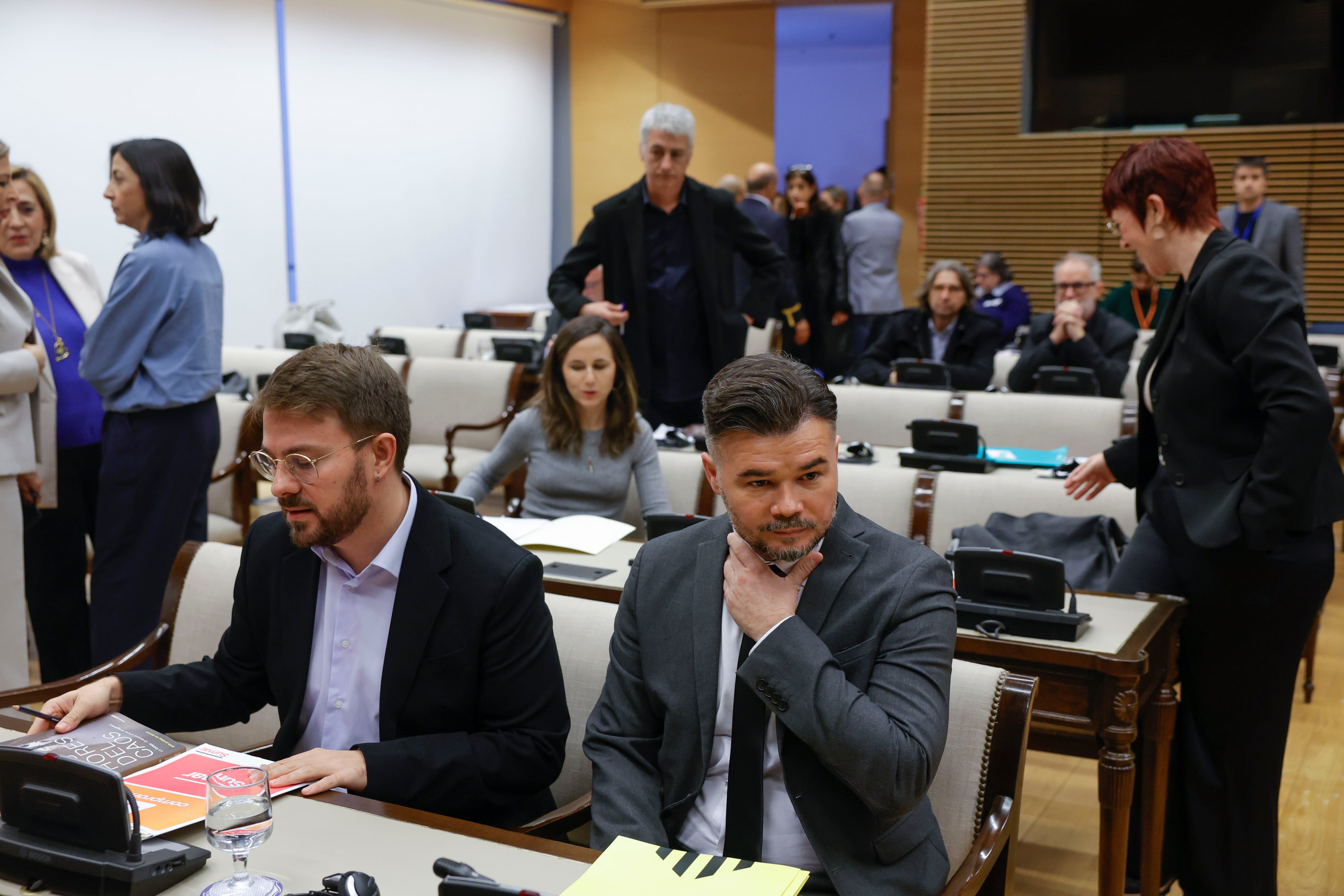 El portavoz de ERC, Gabriel Rufián, en la comisión de investigación de la DANA del Congreso donde compareció el president de la Generalitat valenciana en funciones, Carlos Mazón.