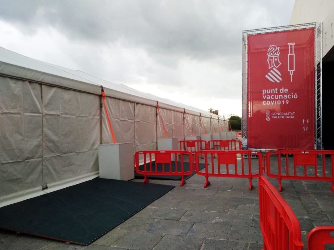 Punto de vacunación en el Auditorio de Castellón