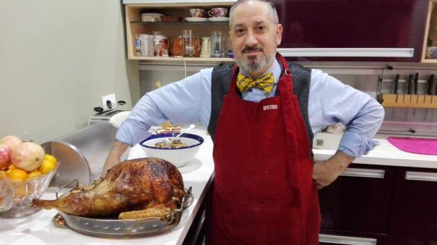 Peter de Trolio, anfritrión y artífice del delicioso pavo relleno de Acción de gracias