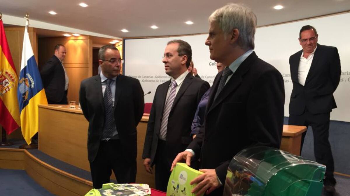 19 centros educativos de Gran Canaria tendrán desfibriladores