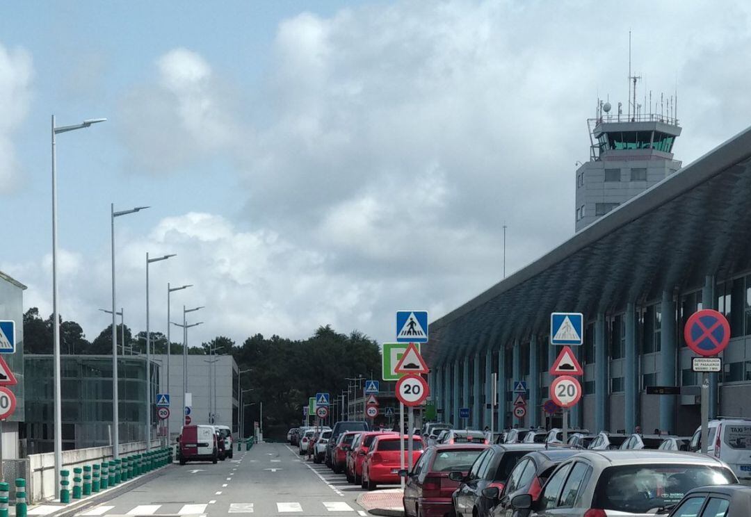 Aeropuerto de Peinador