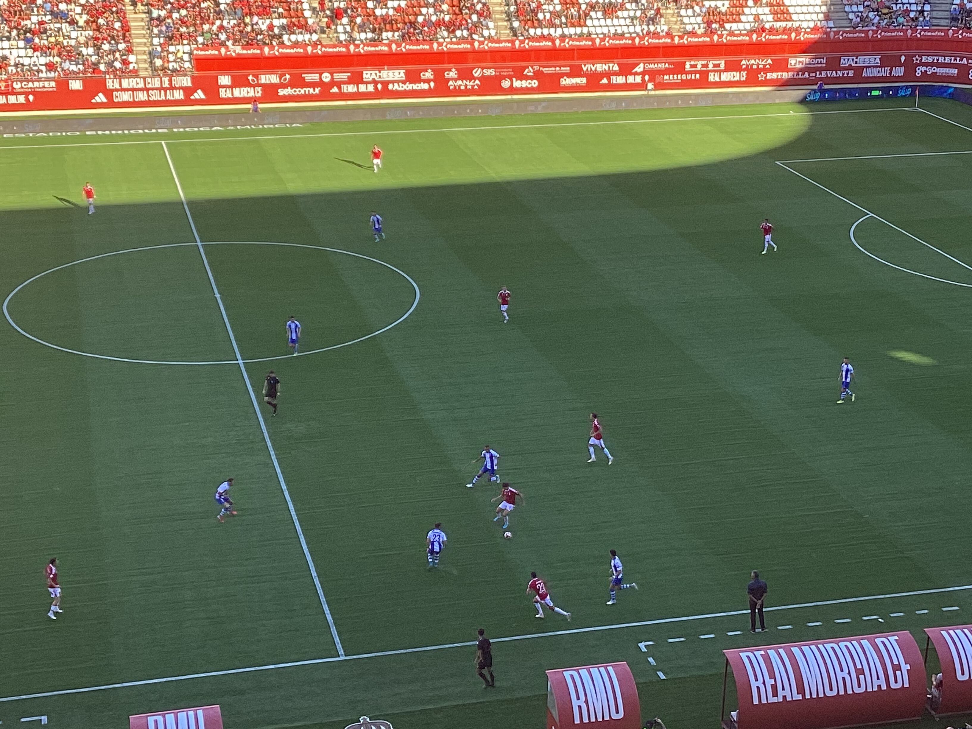 Instante del partido en La Nueva Condomina, entre el Real Murcia y el CD Alcoyano