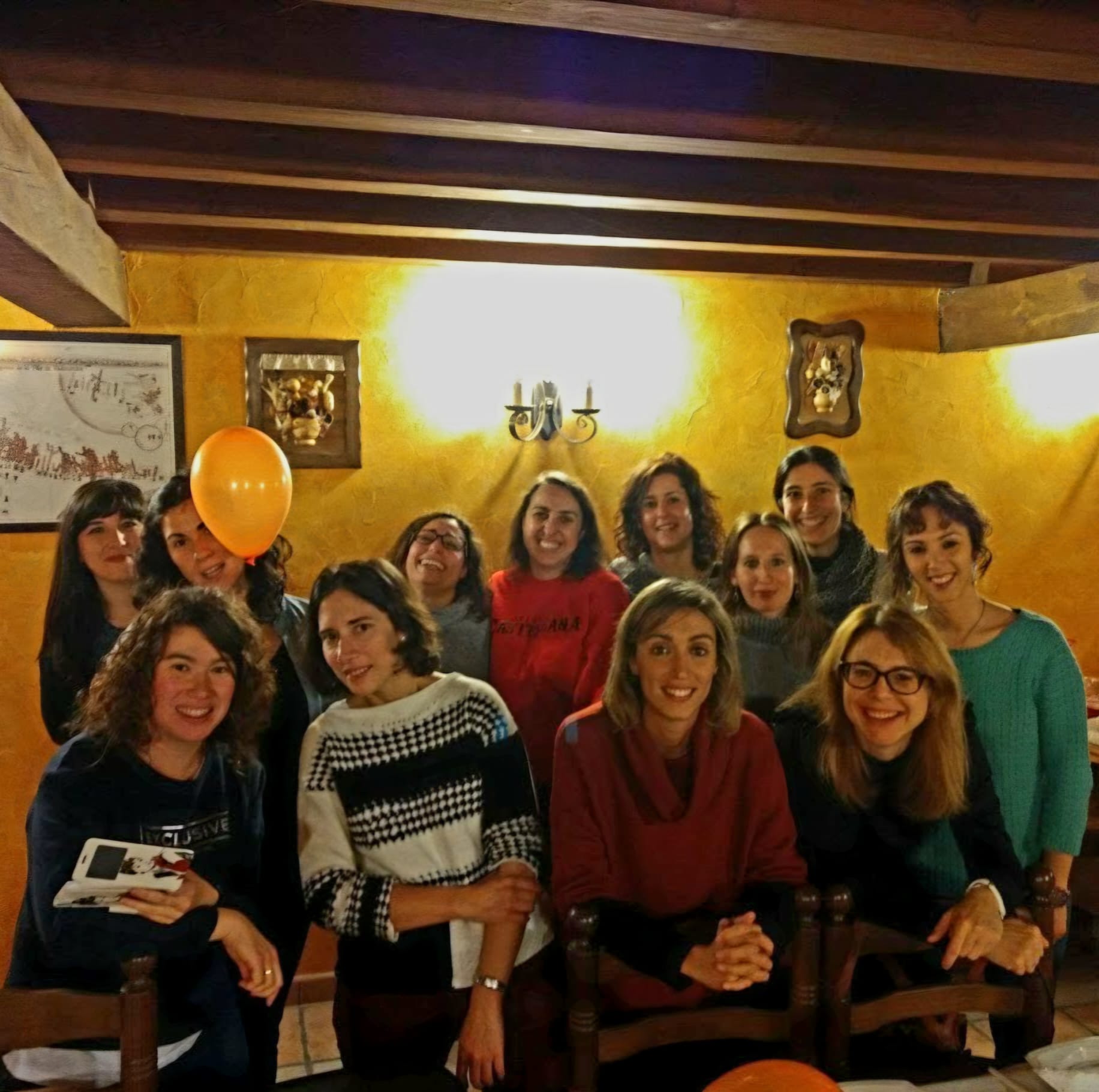 Con sus amigas de Aranda