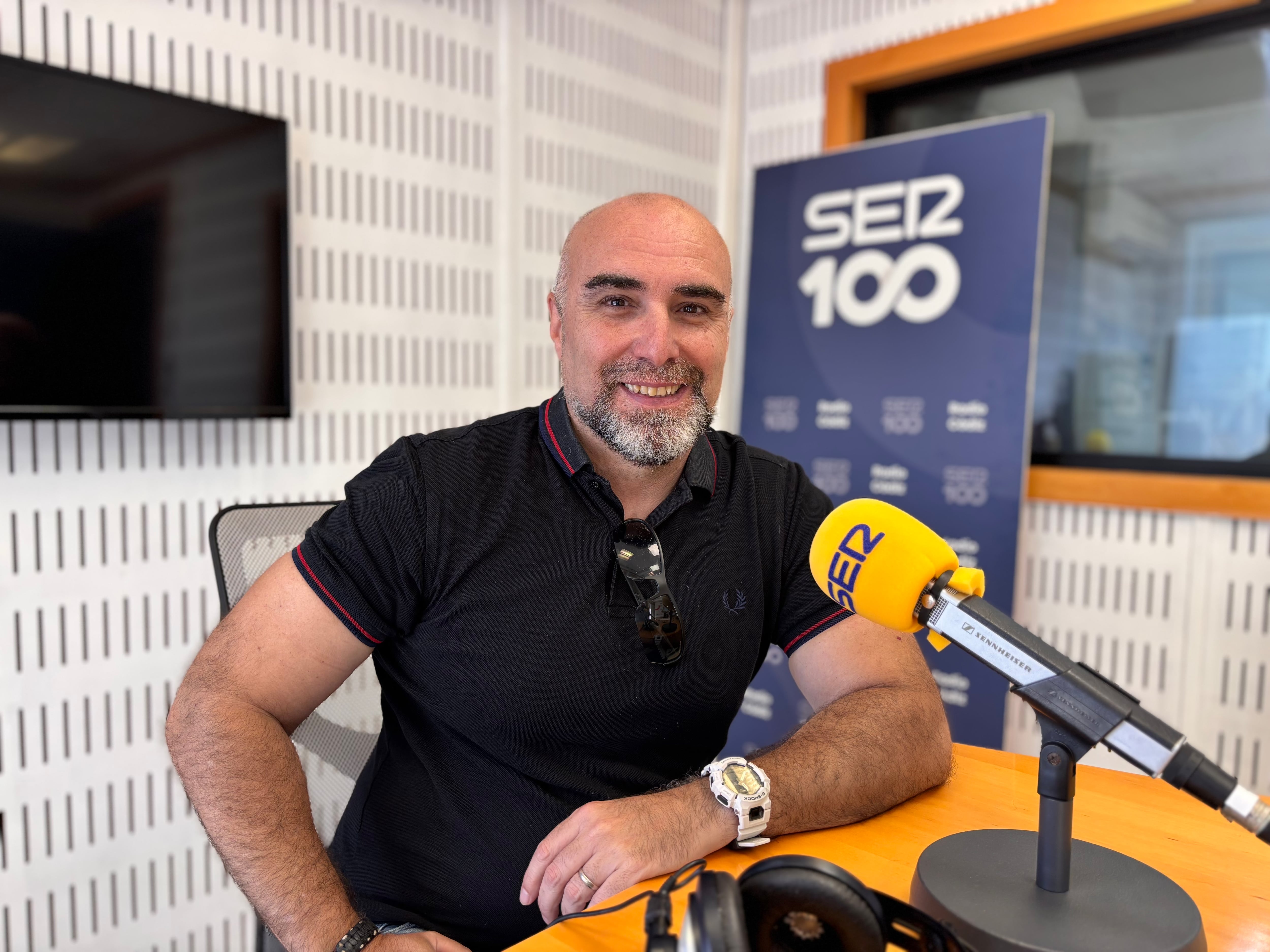 El investigador Gabriel De la Torre durante a entrevista