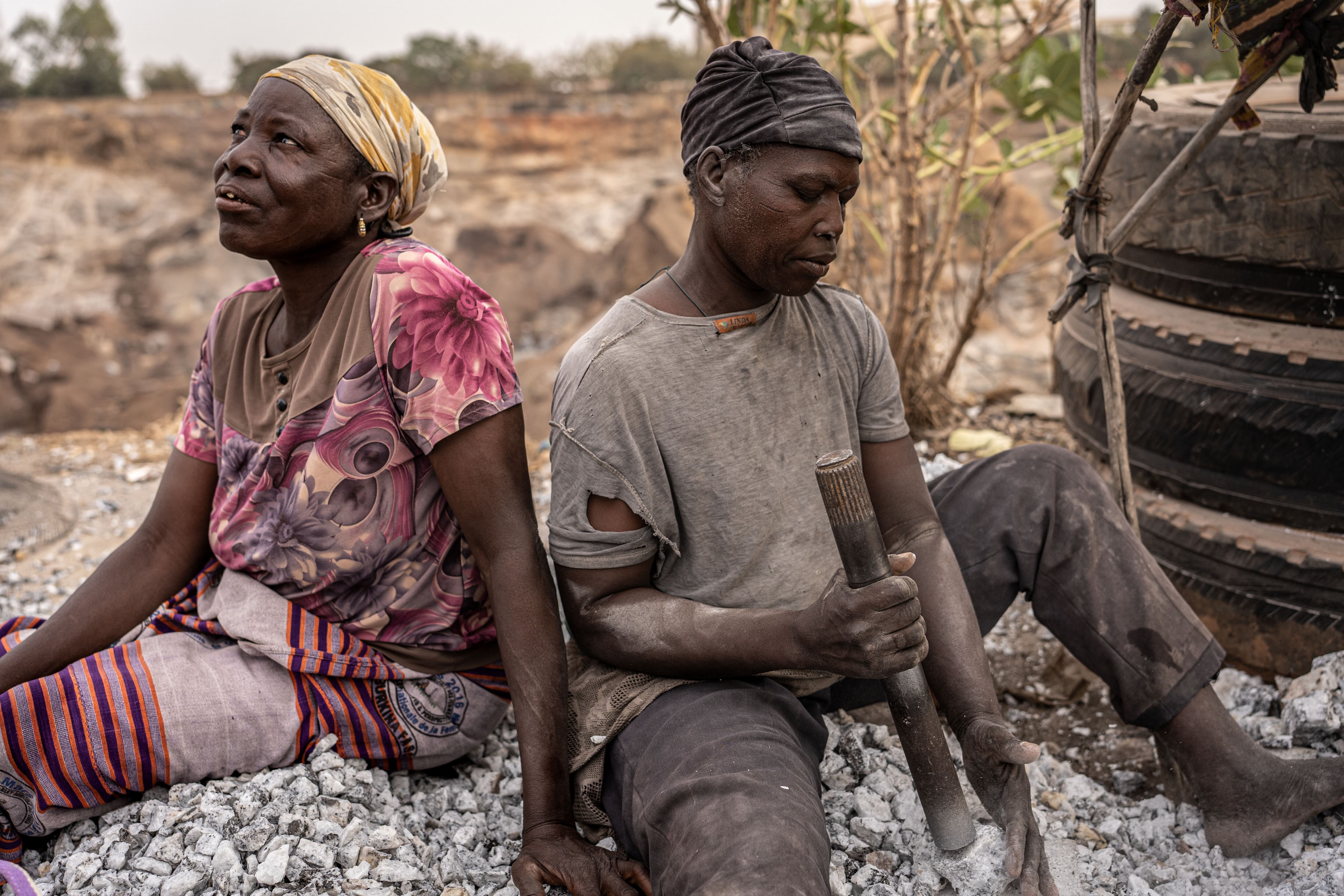 OUAGADOUGOU, BURKINA FASO - NOVEMBER 05: Two women are seen in a granite mine in Ouagadougou, Burkina Faso on November 05, 2022. Granite has been broken in the same traditional way for hundreds of years in the area. (Photo by Juan Luis Rod/Anadolu Agency via Getty Images)