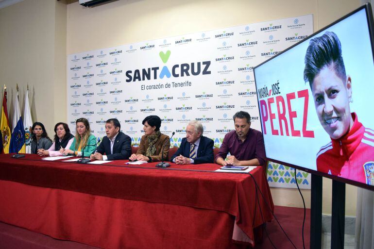 Momento de la presentación del encuentro del próximo día 22 de diciembre