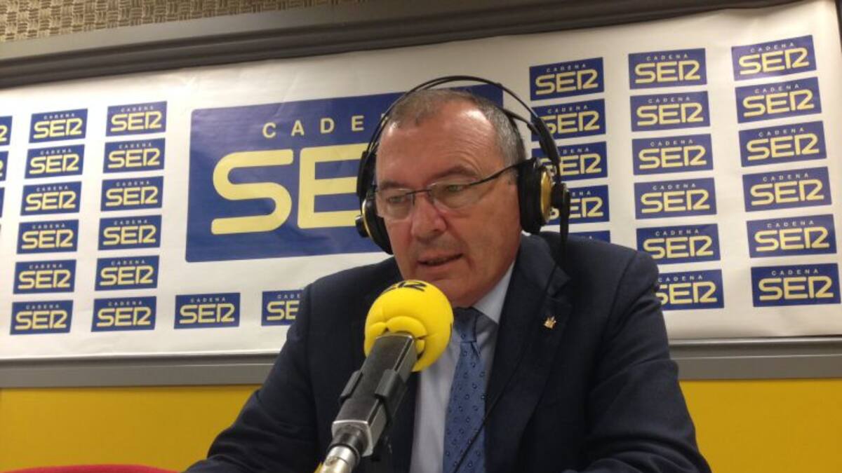 Carles Pellicer: 'És un moment de màxima responsabilitat i mirar quins elements poden fer fàcil un acord pels pròxims quatre anys'.