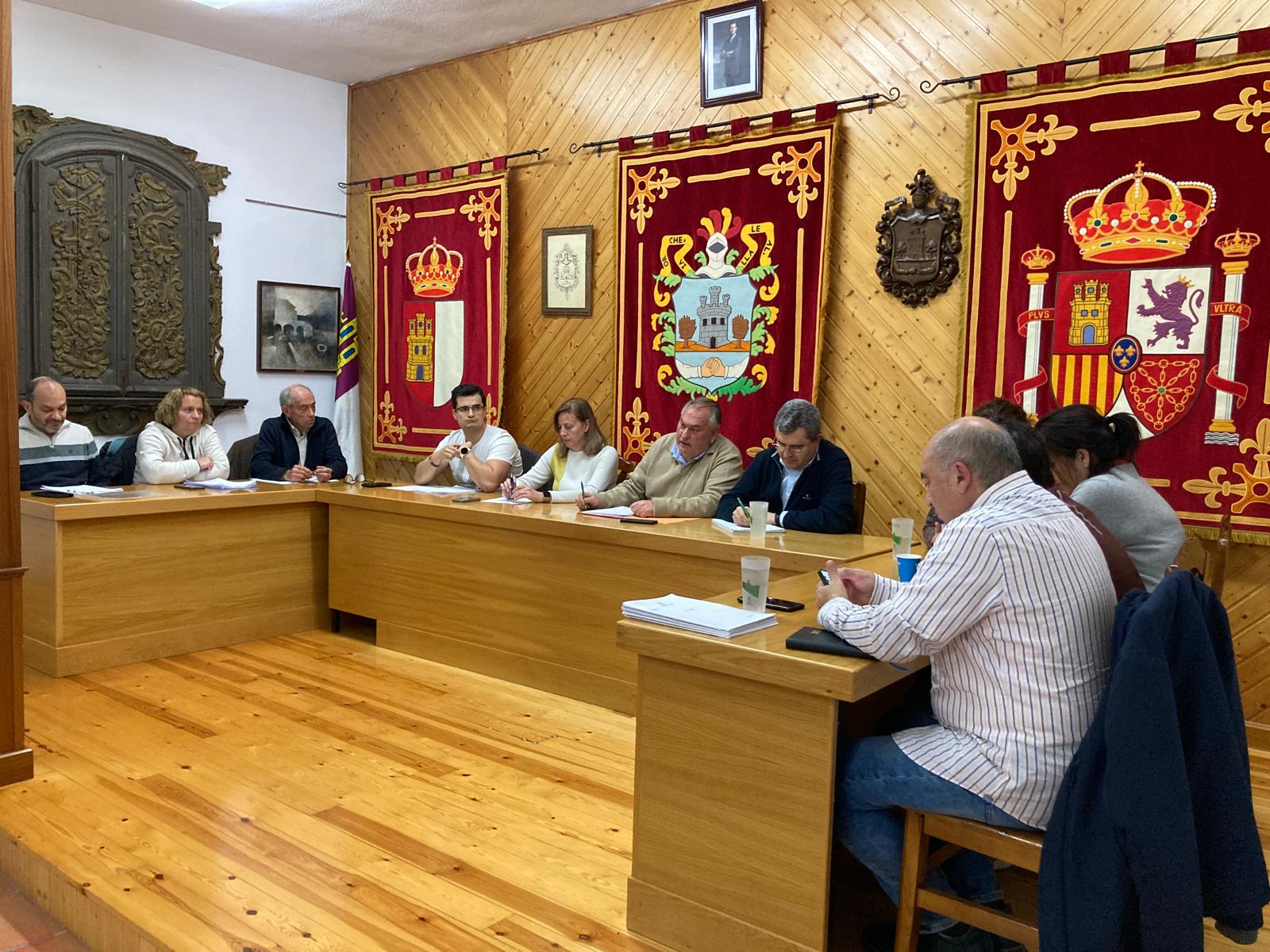 Pleno municipal en el Ayuntamiento de Horche