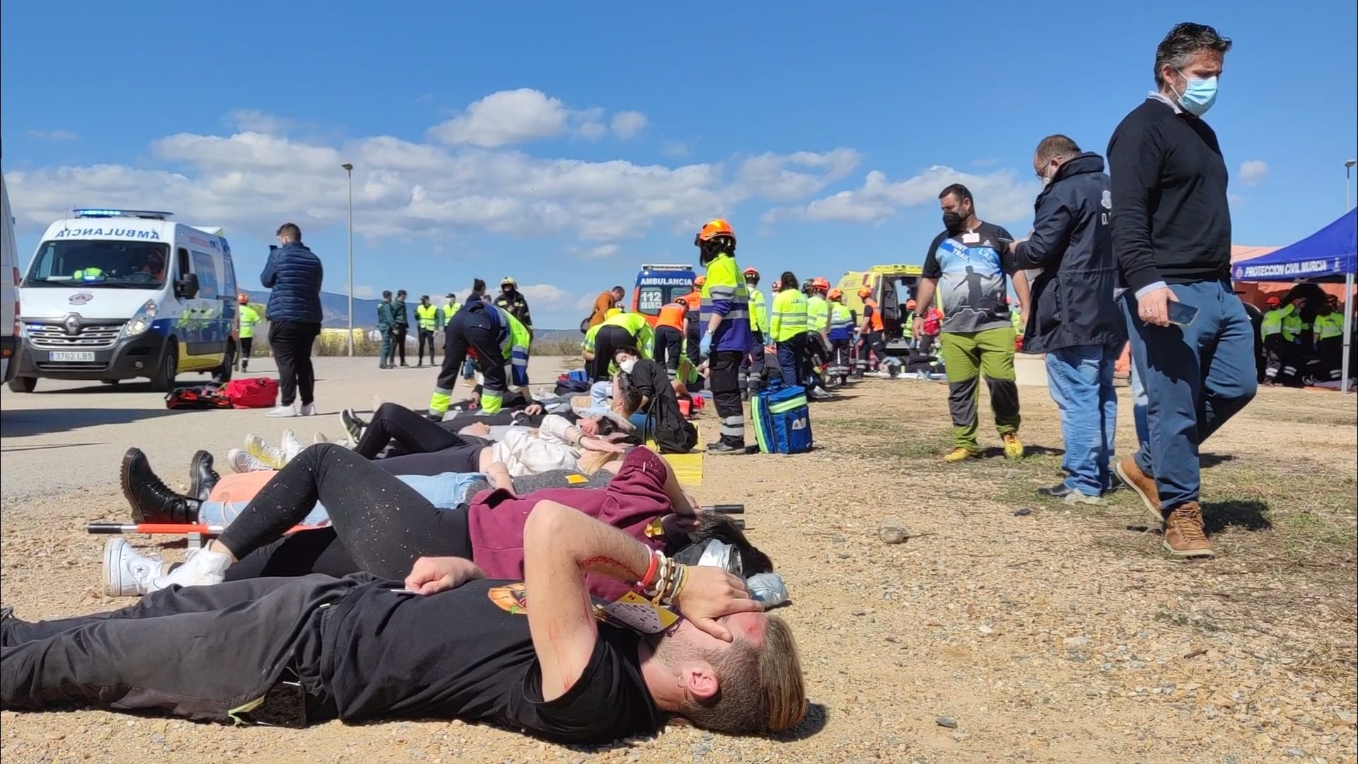 Simulacro de accidente de avión en el aeropuerto de Corvera (Murcia)