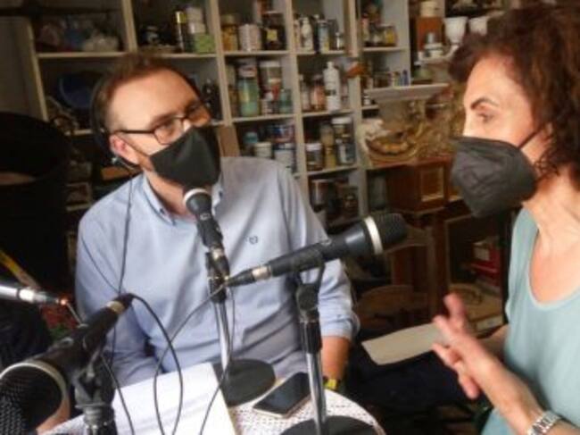 Carmen Jiménez, conservadora del Jardín Botánico participa en el programa especial Hoy por Hoy Córdoba desde patio del número 2 de la calle Pastora