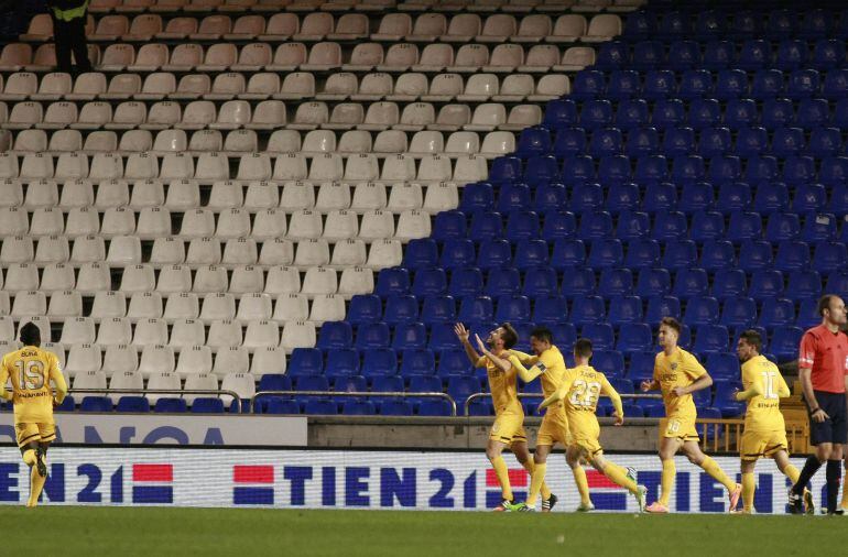 03/12/14  PARTIDO COPA DEL REY  JORNADA 4 IDA 
 DEPORTIVO DE LA CORUÑA - MALAGA 
 PRIMER GOL CAMACHO 0-1 ALEGRIA 
 GRADA VACIA DE LOS RIAZOR BLUES AL FONDO