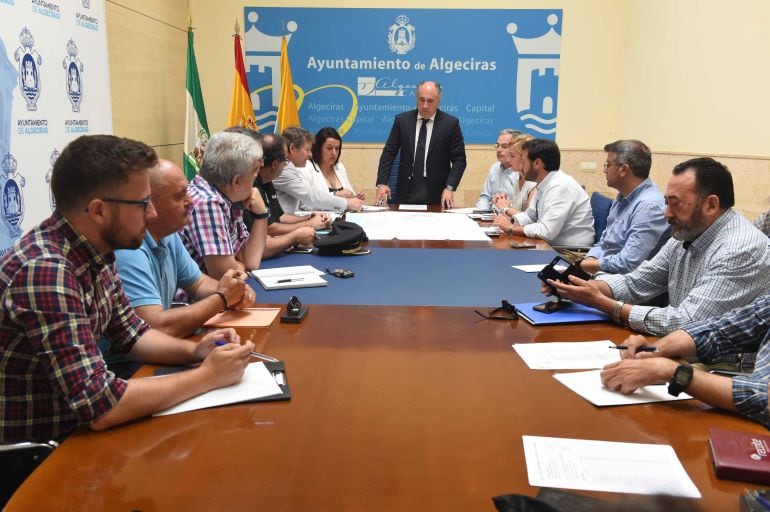 Algeciras se cura en salud para evitar incendios forestales este verano.