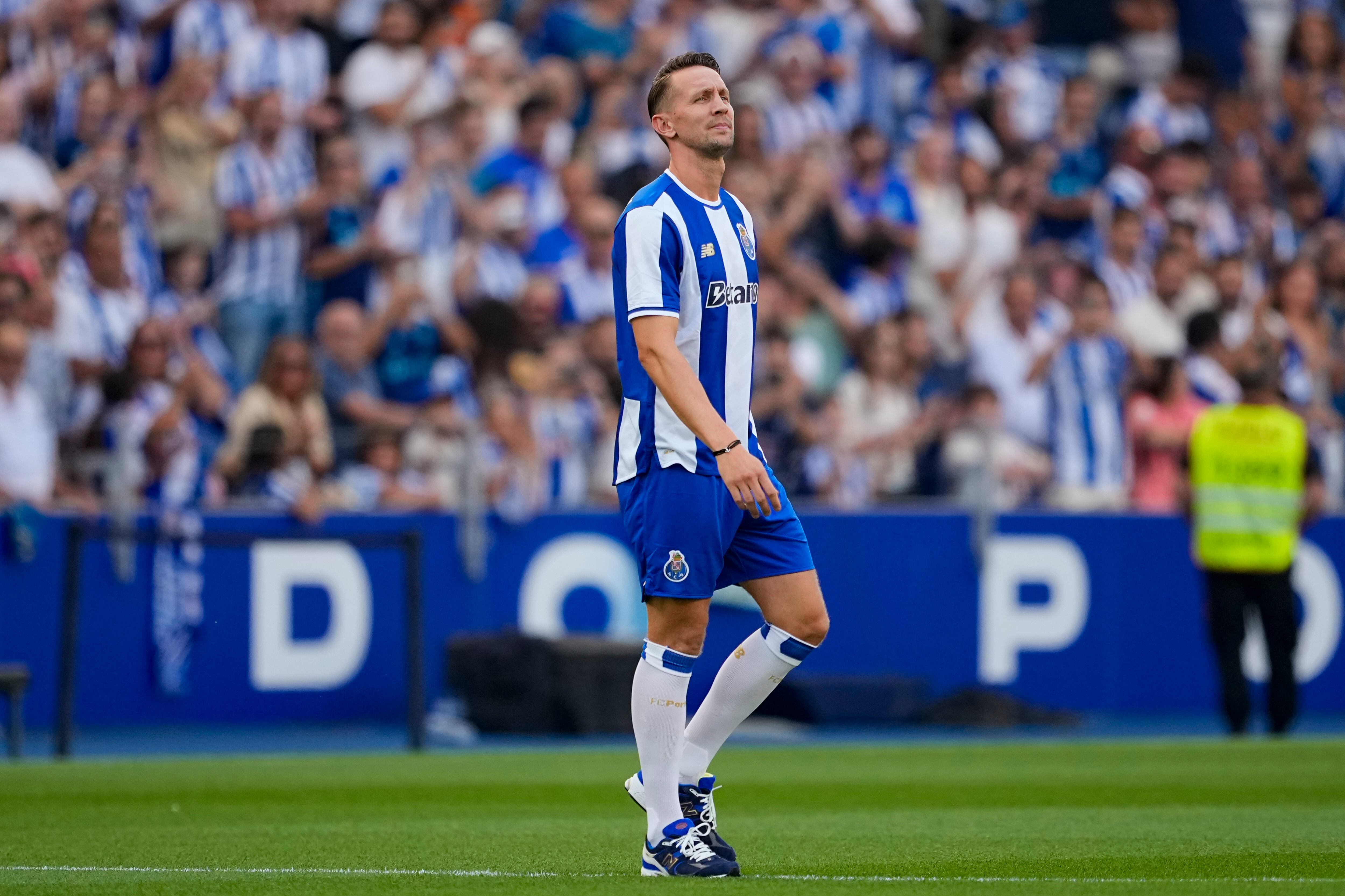 Luuk de Jong se estrena por sorpresa como nuevo jugador del Oporto