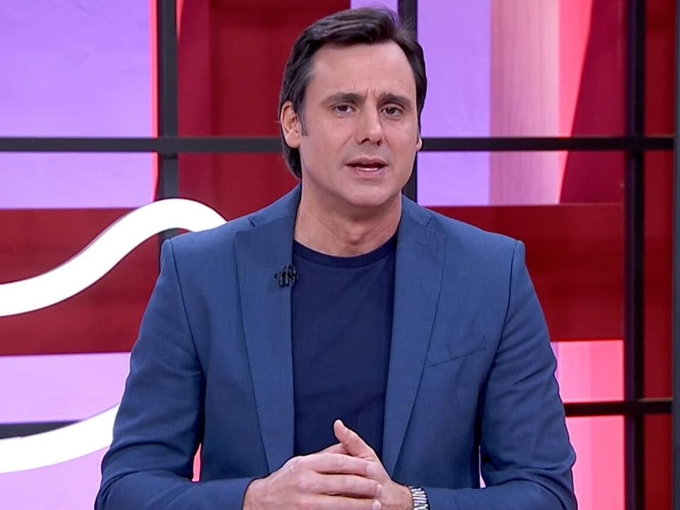 Ion Aramendi, periodista y presentador de televisión español.