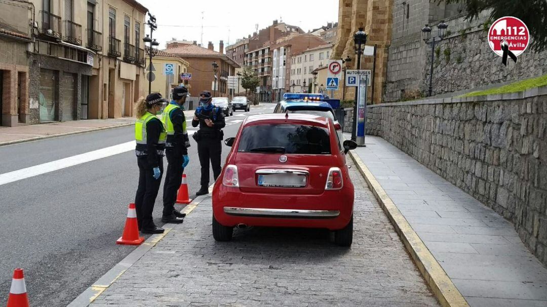 Control de la Policía Local en las inmediaciones de San Vicente
