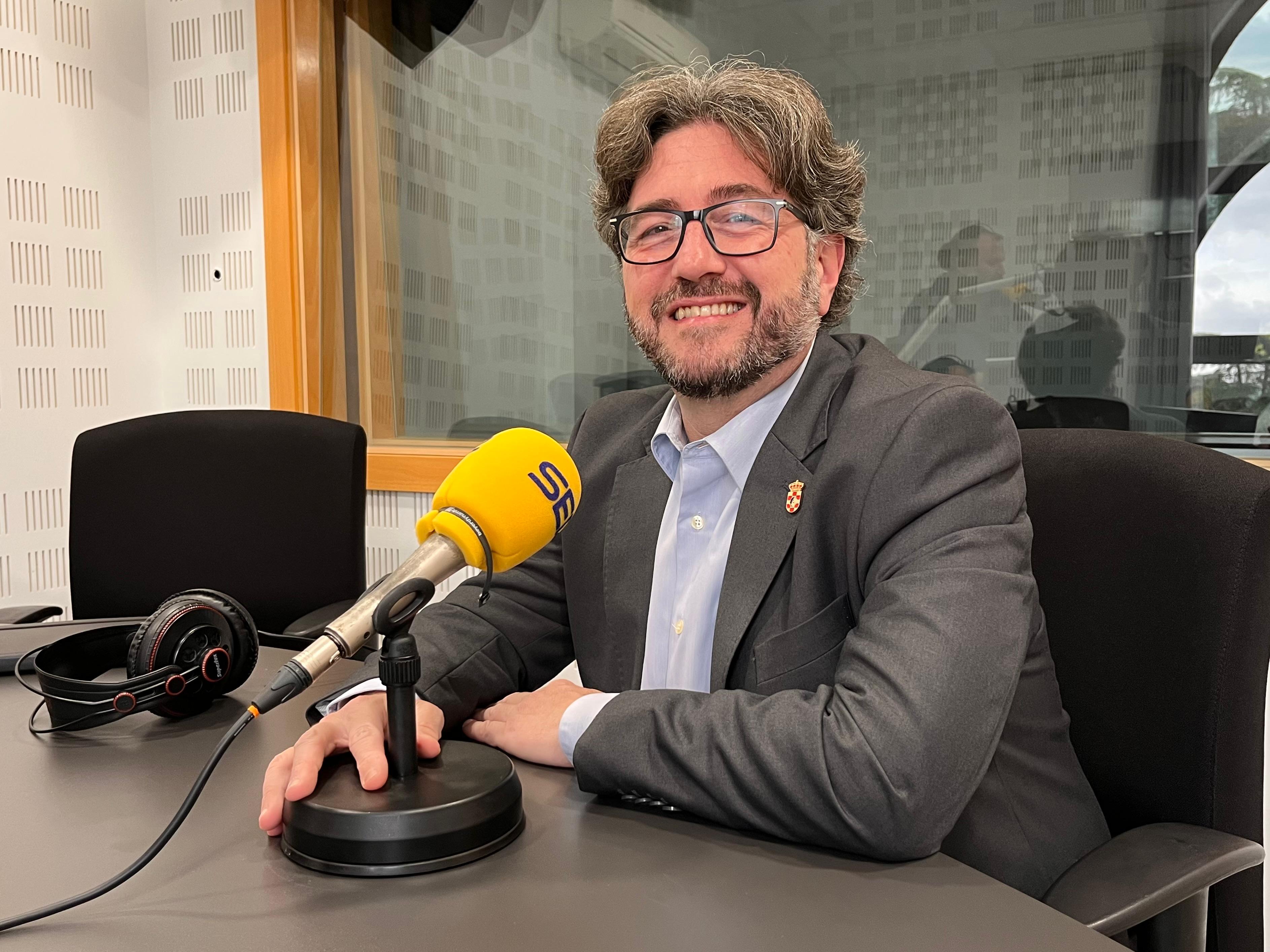 Salomón Aguado en los estudios de SER Madrid Sur