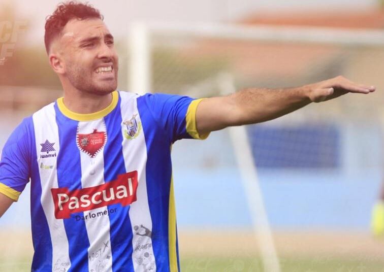 Frodo hizo el tanto del triunfo ante la Segoviana en el minuto 90