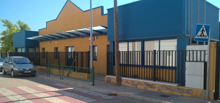 Fachada de la escuela infantil municipal de Santa Quiteria en Tarancón