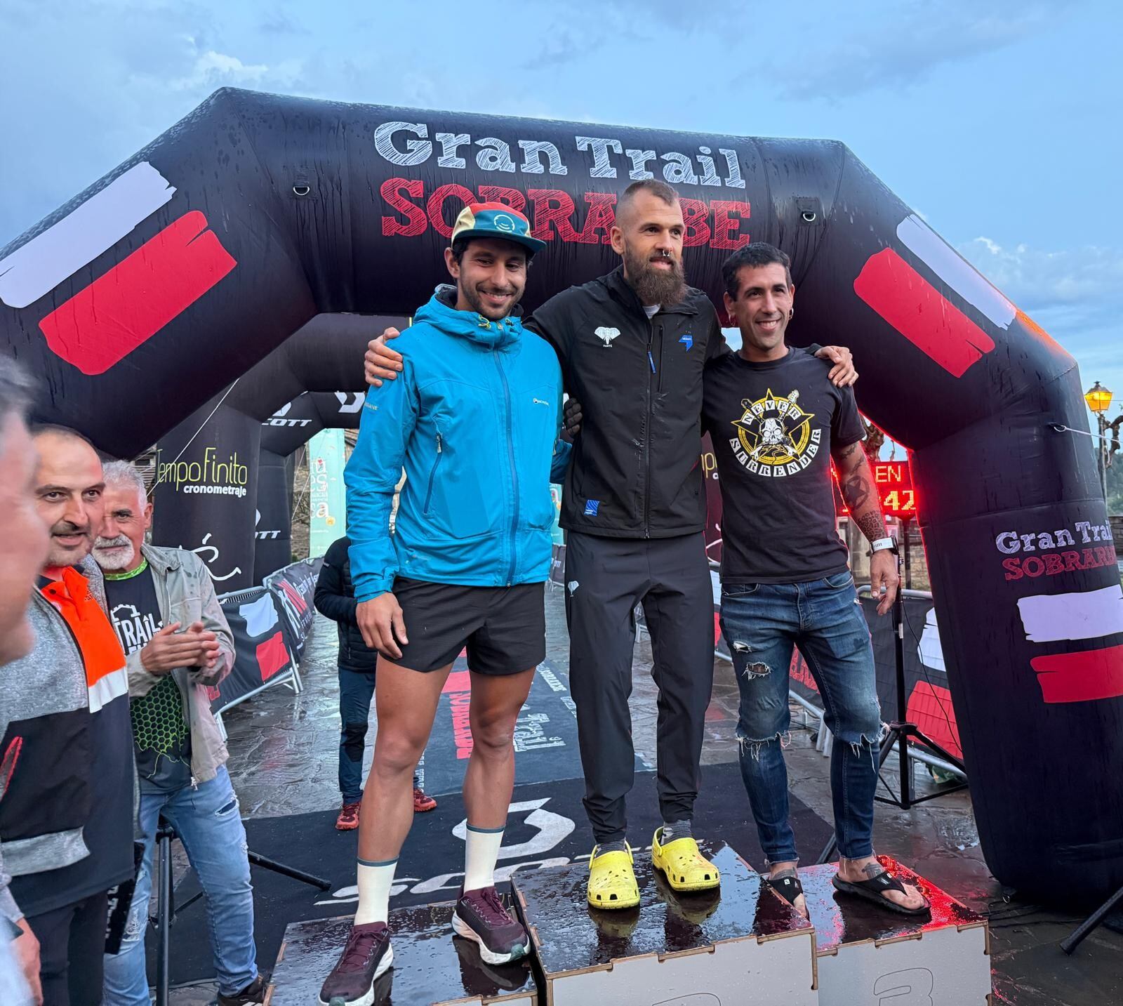 Podio absoluto masculino Gran Trail Sobrarbe