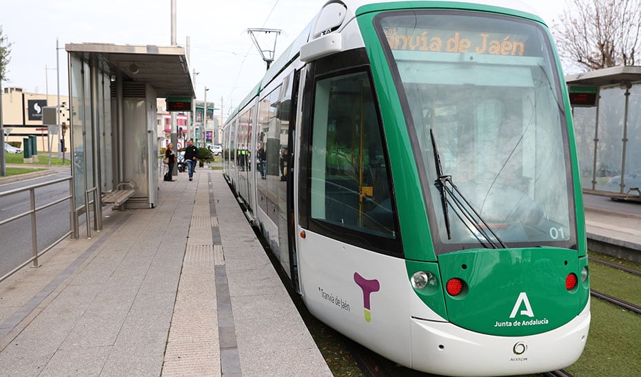 Tranvía de Jaén en su fase de pruebas el pasado mes de noviembre.