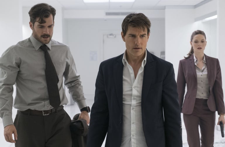 Los actores Henry Cavill, Tom Cruise y Rebecca Ferguson en una escena de &#039;Misión imposible: Fallout&#039;