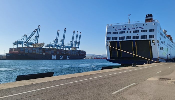 Un buque en el puerto de Algeciras