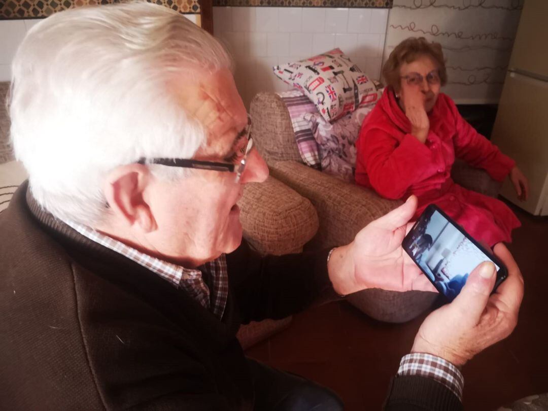 Las videollamadas son habituales en esta época de confinamiento.