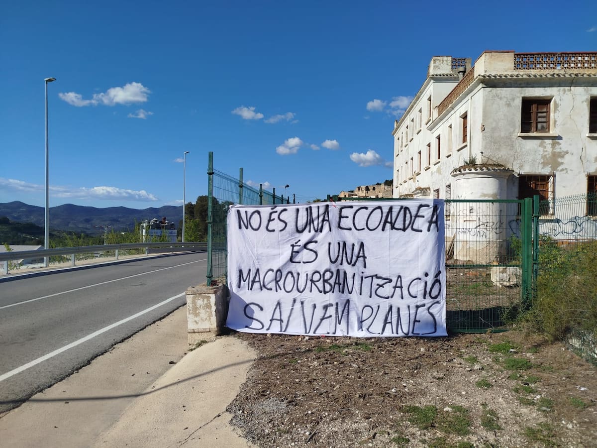 La macrourbanización de Planes llega al Congreso y activa la vía legal de la Coordinadora del Comtat