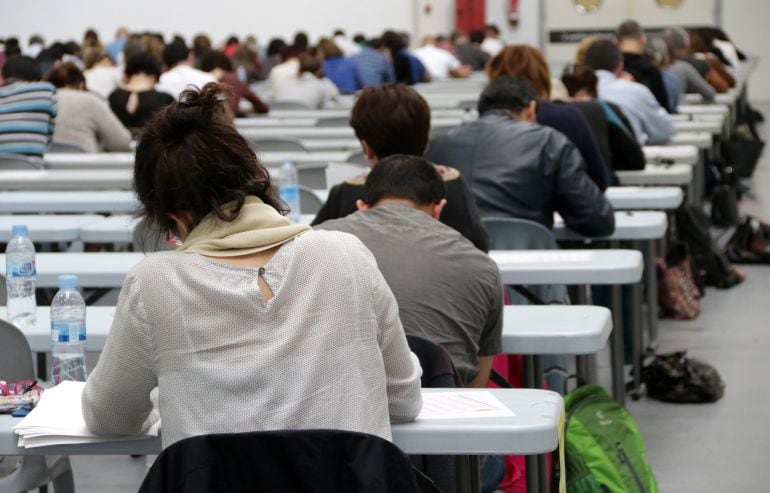 Imagen de archivo de la celebración de un examen de OPE