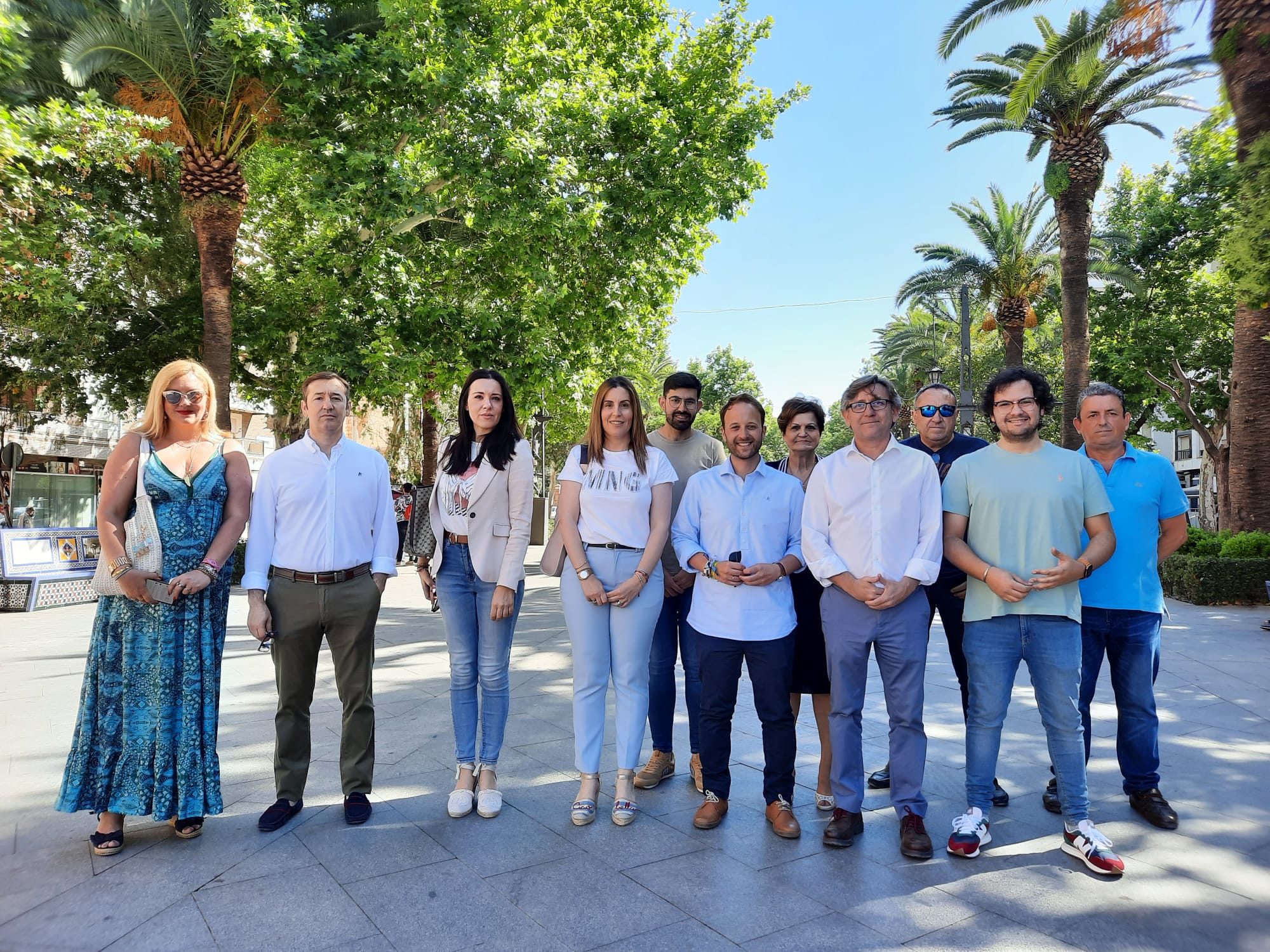 Visita de Erik Domínguez (PP) a Linares.