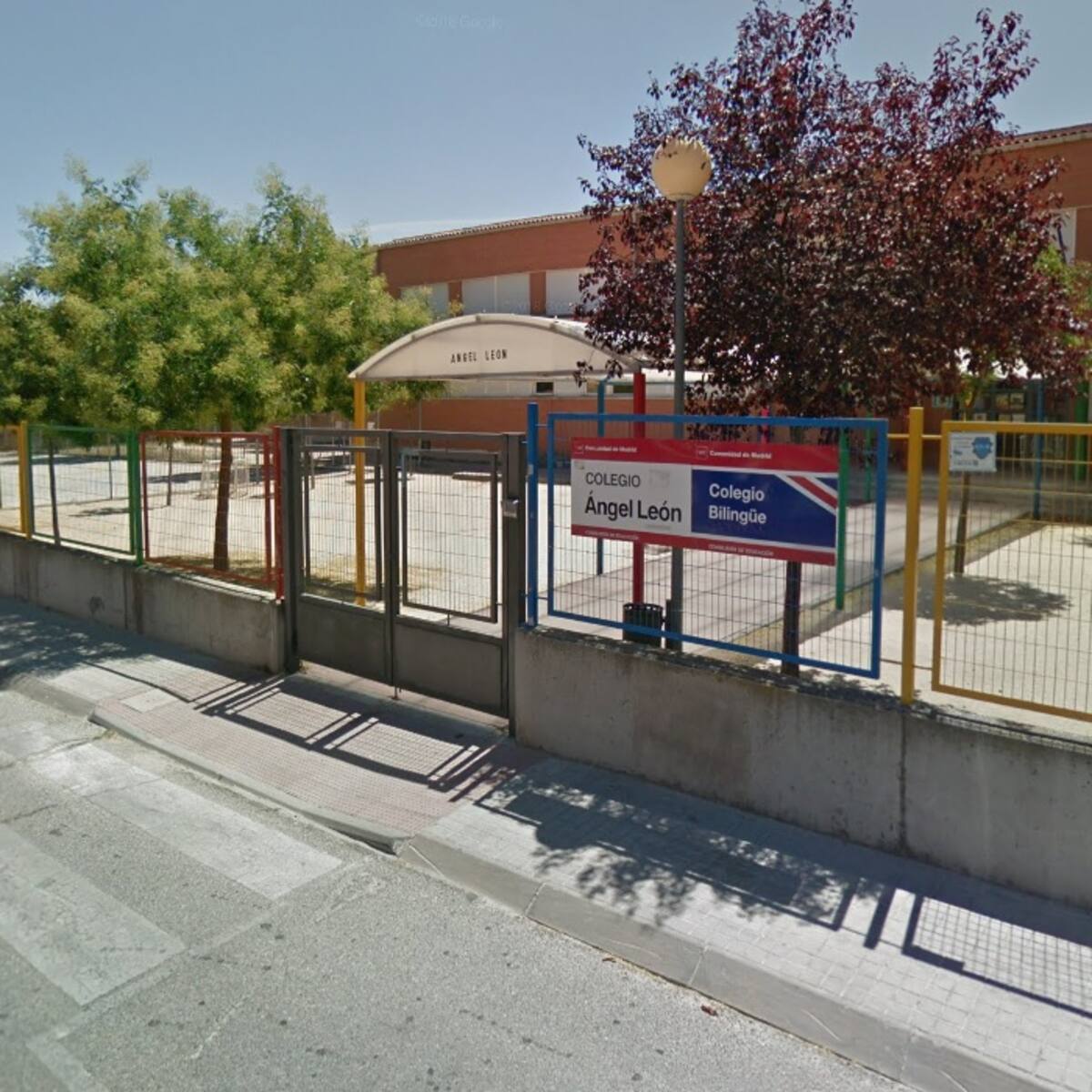 Un hombre de avanzada edad se equivoca de niña y genera una falsa alarma por secuestro en Colmenar Viejo