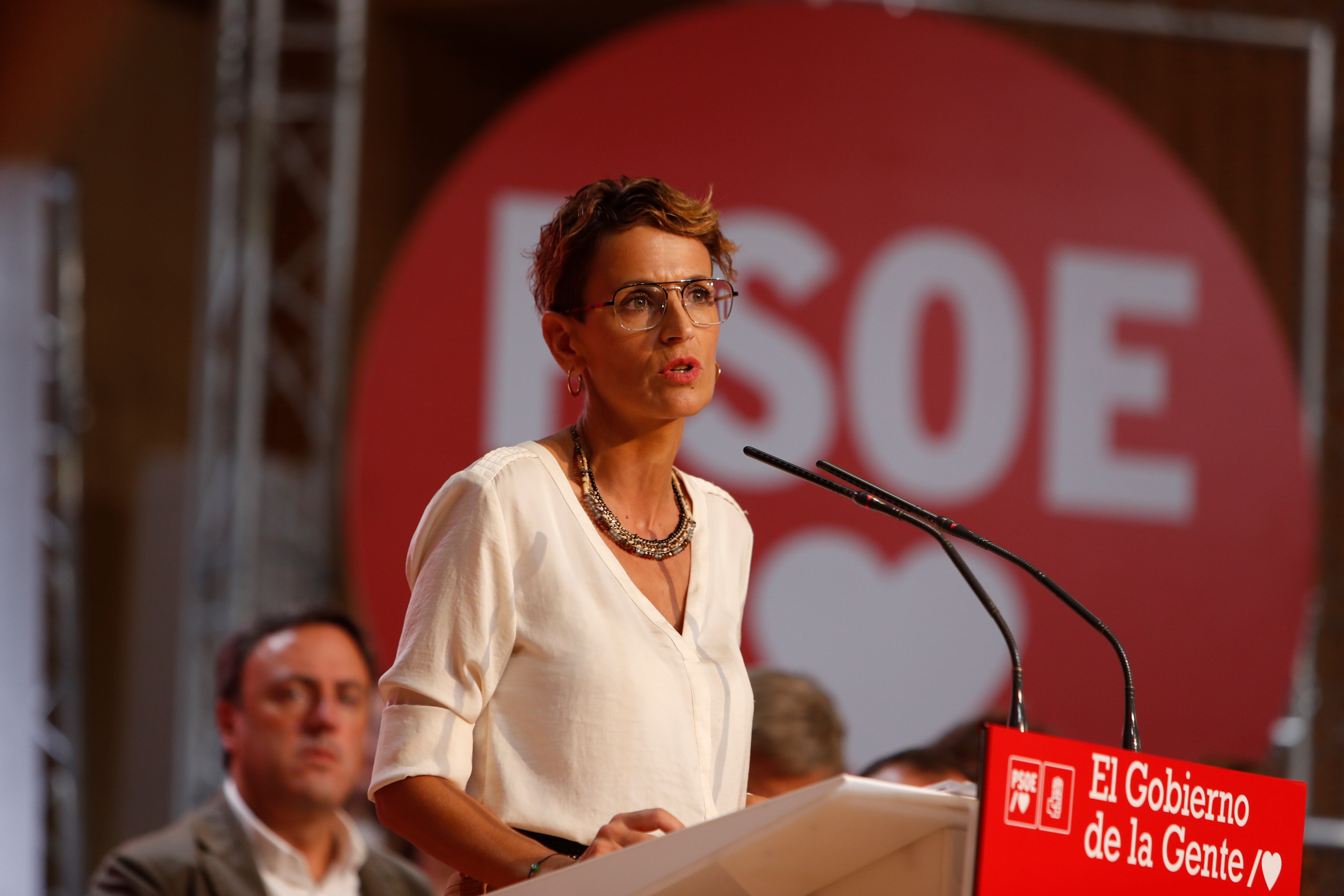 ZARAGOZA, 17/09/2022.- La presidenta del Gobierno de Navarra, María Chivite, da un discurso durante la reunión del Consejo Político Federal del PSOE, este sábado, en Zaragoza. EFE/ Javier Belver
