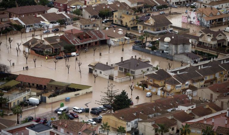 Imagen aérea de Los Alcázares tras las inundaciones de hace un año