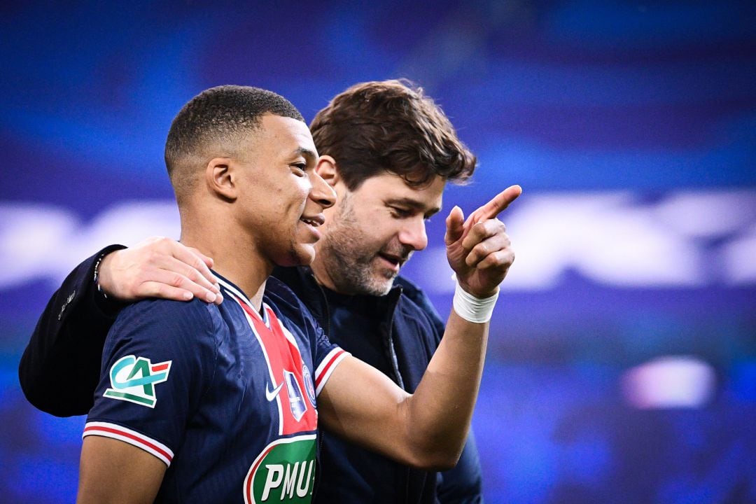 Kylian Mbappé y Mauricio Pochettino con el Paris Saint-Germain