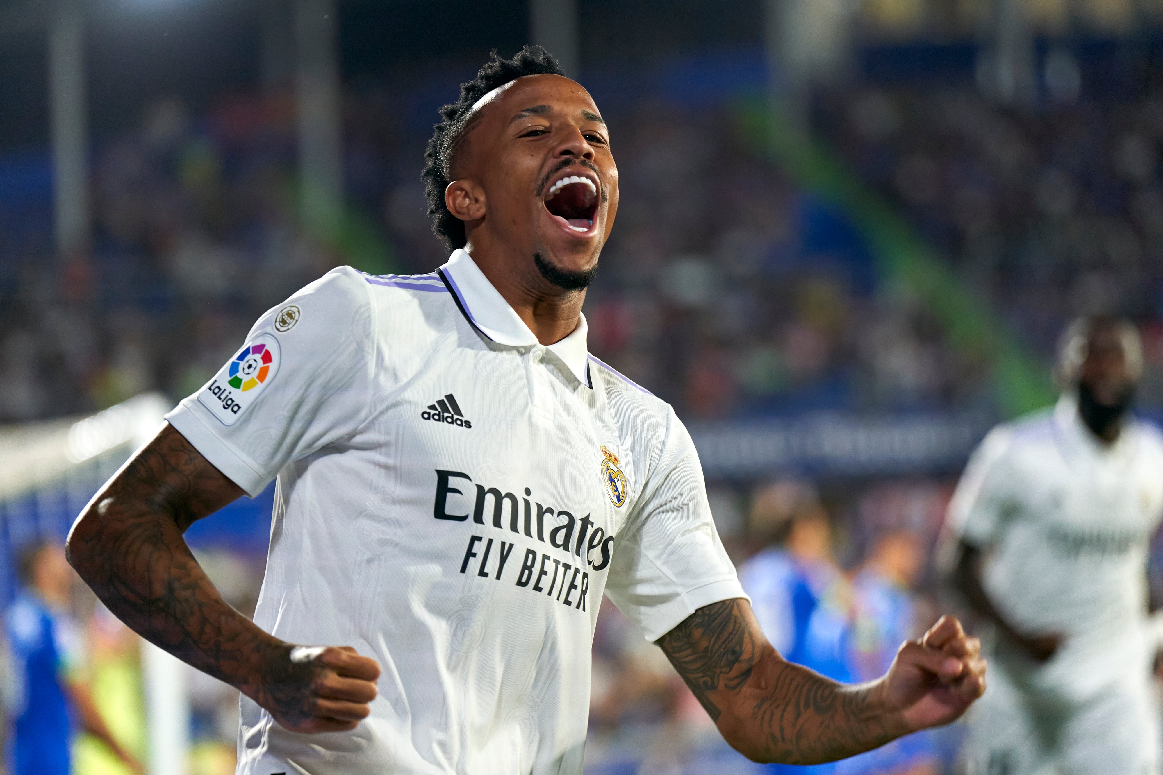 Eder Militao celebra el 0-1 del Real Madrid en El Coliseum