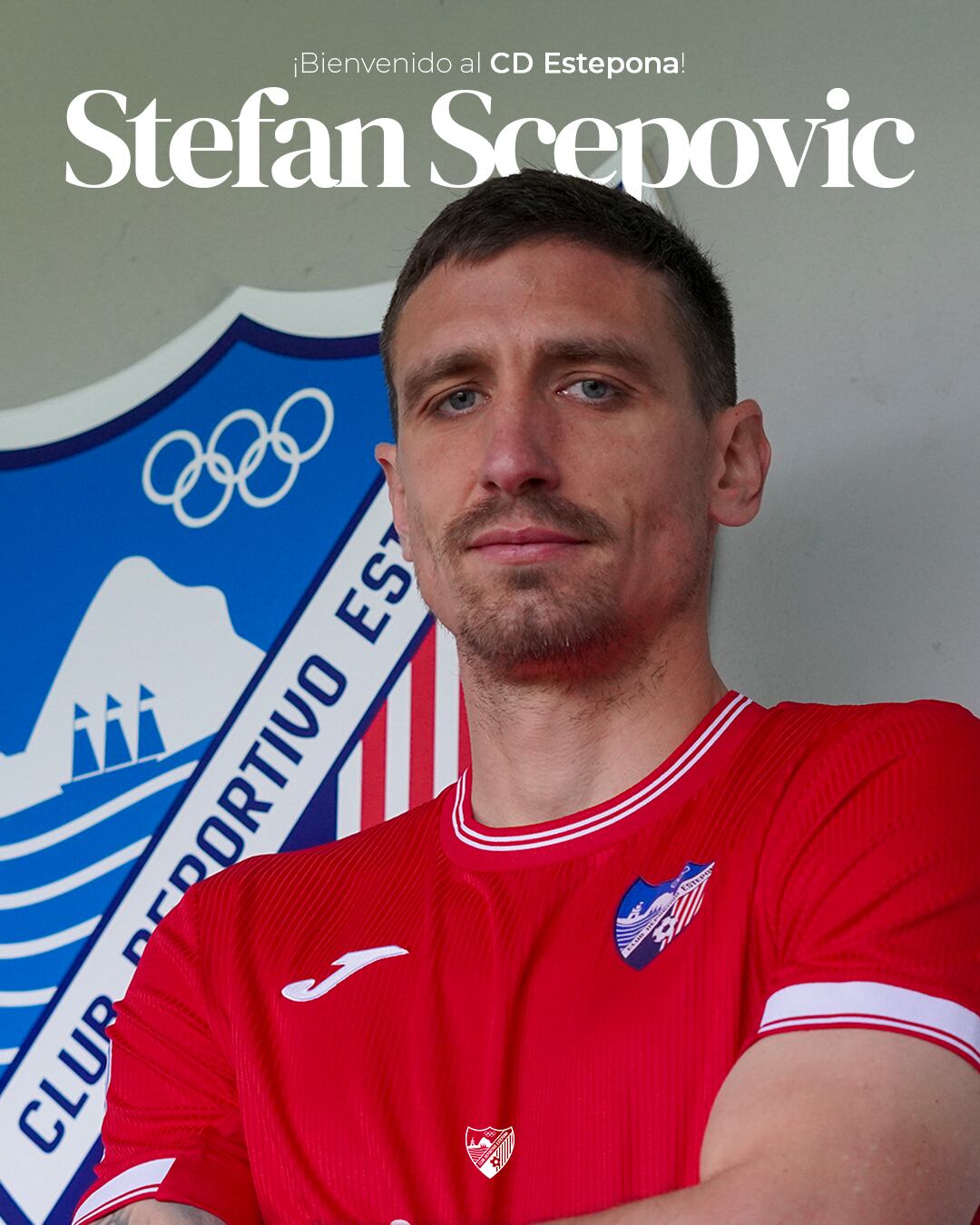 Scepovic, con la camiseta del Estepona