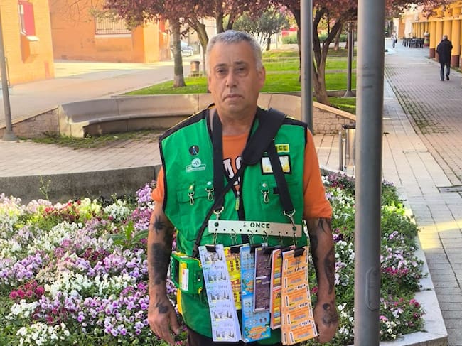 Juan Carlos Garzón Domingo es el vendedor que ha dado el premio en Palencia