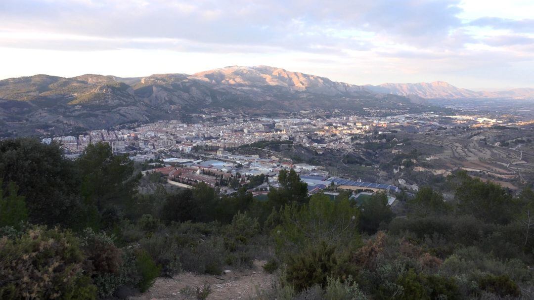 Alcoy registra un fallecimiento por coronavirus en los últimos días, según comunica Sanitat.