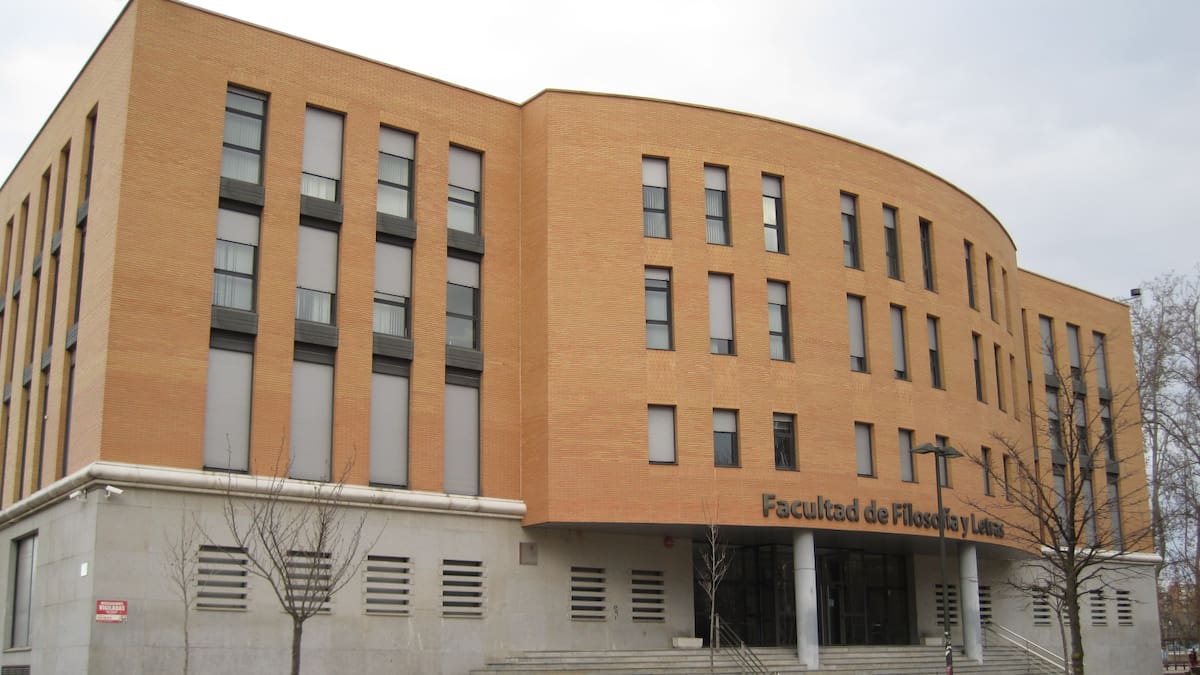 "Preocupada, pero sin miedo": la decana de la Universidad de Filosofía en Valladolid desafía las amenazas