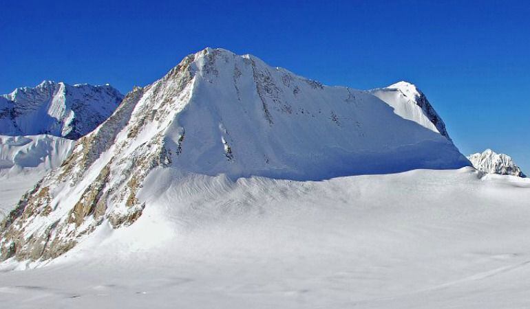 Cara Norte del Chamlang.