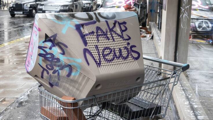 Marc Amorós: "Los negacionistas no razonan, hay que desactivarlos a nivel emocional y empatizar con ellos"