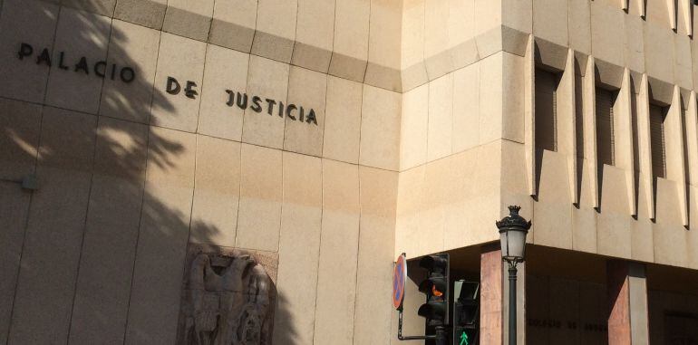 Fachada del Tribunal Superior de Justicia de Castilla - La Mancha